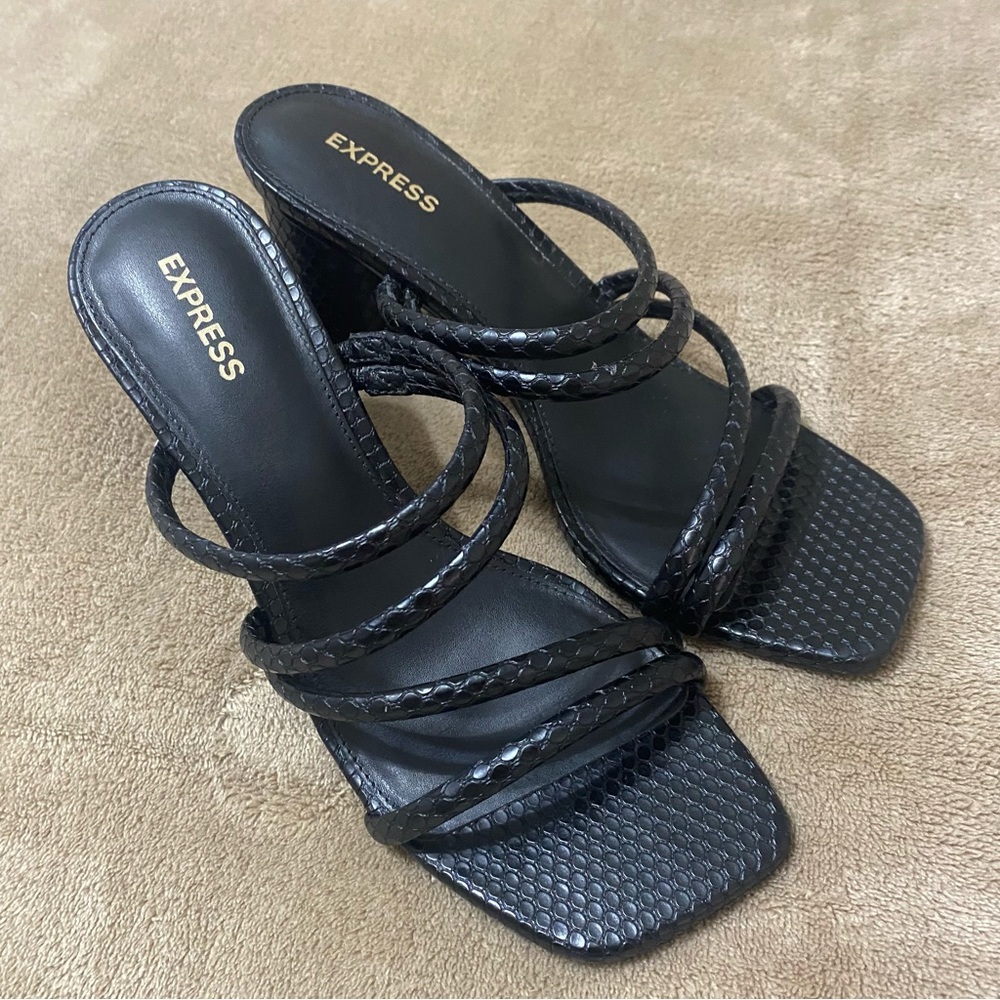 Express Snakeskin textured strappy black heels size 8